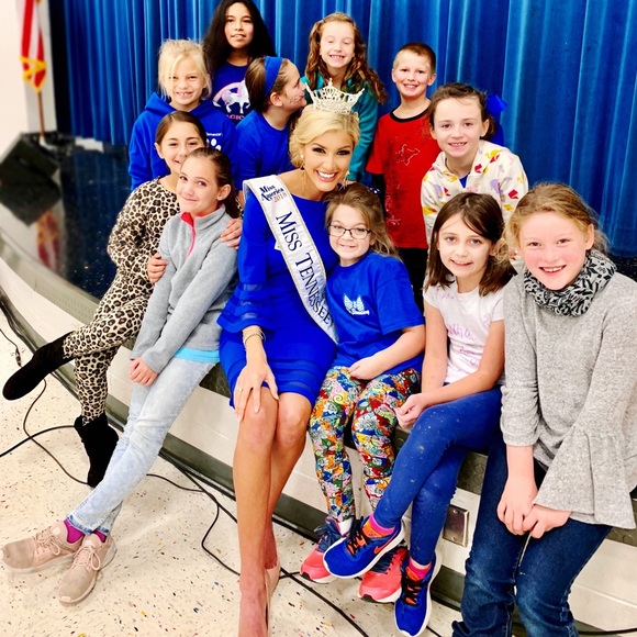 Meet Christine Electra - Picture 4 of 8